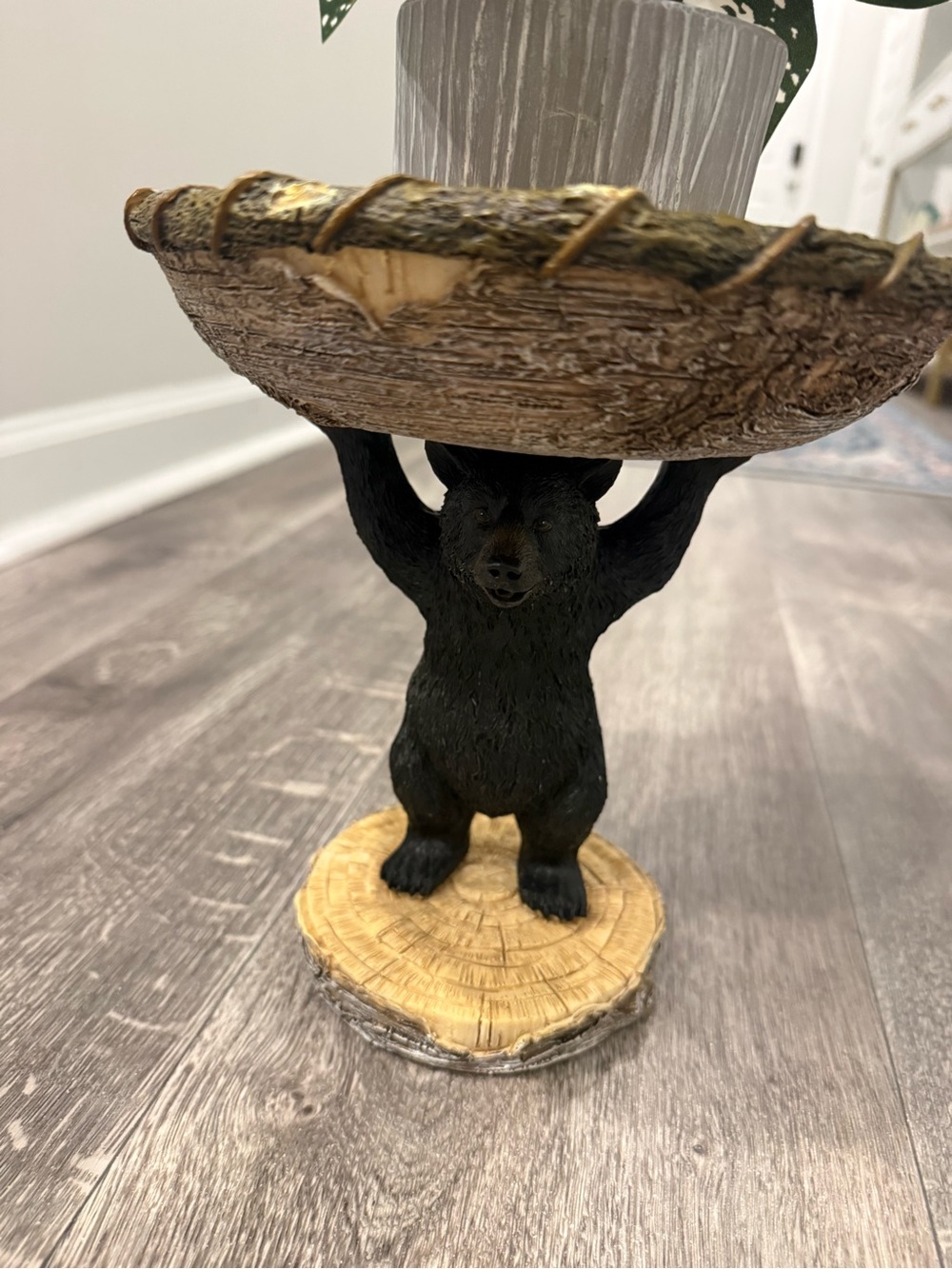 Black Bear Resin Side Table Rustic Woodland Cabin Decor Accent Table/Plant Stand